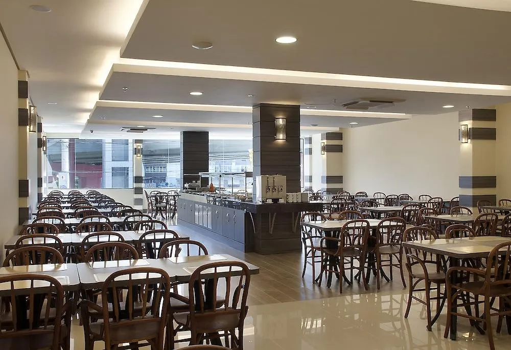 Master Express Dom Pedro II - Proximo Ao Consulado Americano E Aeroporto 포르투알레그리 3*,